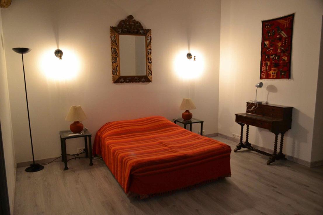 Chambres D Hotes De Charme Dans Mas La Souvine Du 17Eme, Chambres Climatisees Bédarrides Exteriör bild