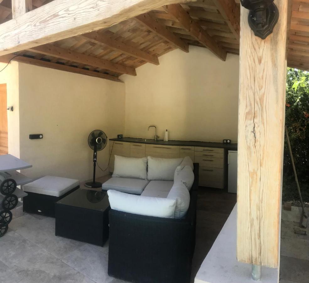 Chambres D Hotes De Charme Dans Mas La Souvine Du 17Eme, Chambres Climatisees Bédarrides Exteriör bild